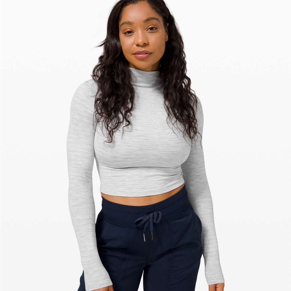 Lululemon All Aligned Mock Neck Long Sleeve🤍🩶